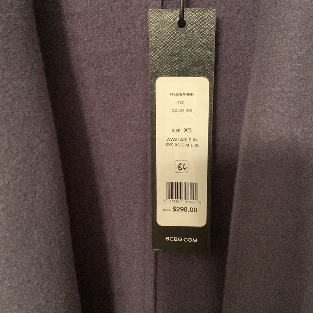 BCBG MAX AZRIA - Picture 4 of 5